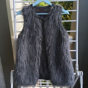 Fur knit back vest